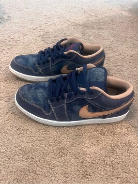Nike Jordan 1 Low SE- Men’s Denim and Tan Low-Top Sneakers